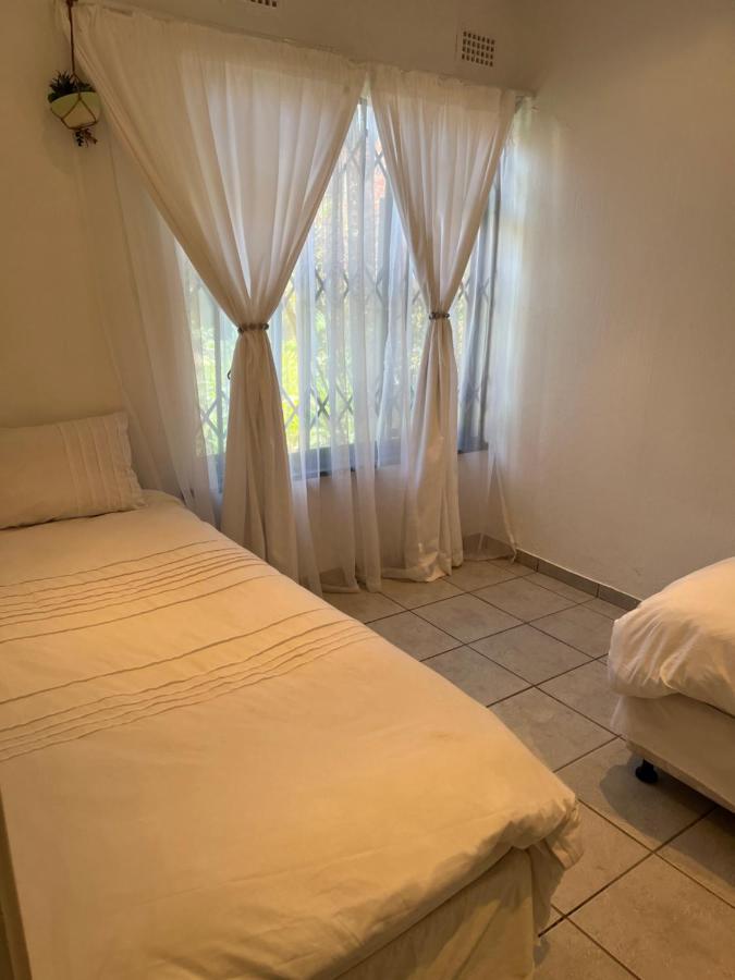 Mtunzi Park, 39 Peaceful Shores Vila Scottburgh Exterior foto