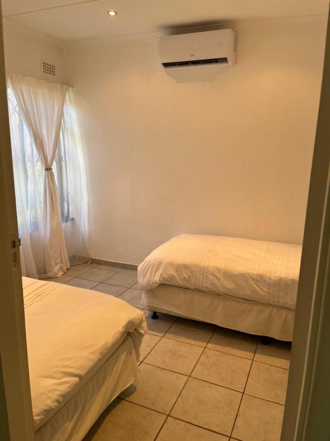 Mtunzi Park, 39 Peaceful Shores Vila Scottburgh Exterior foto
